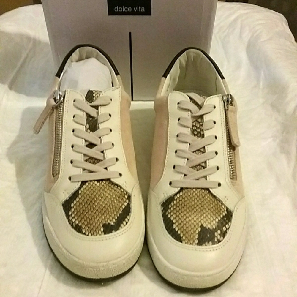 Dolce Vita NIB Sneakers 8.5 Snake/Suede